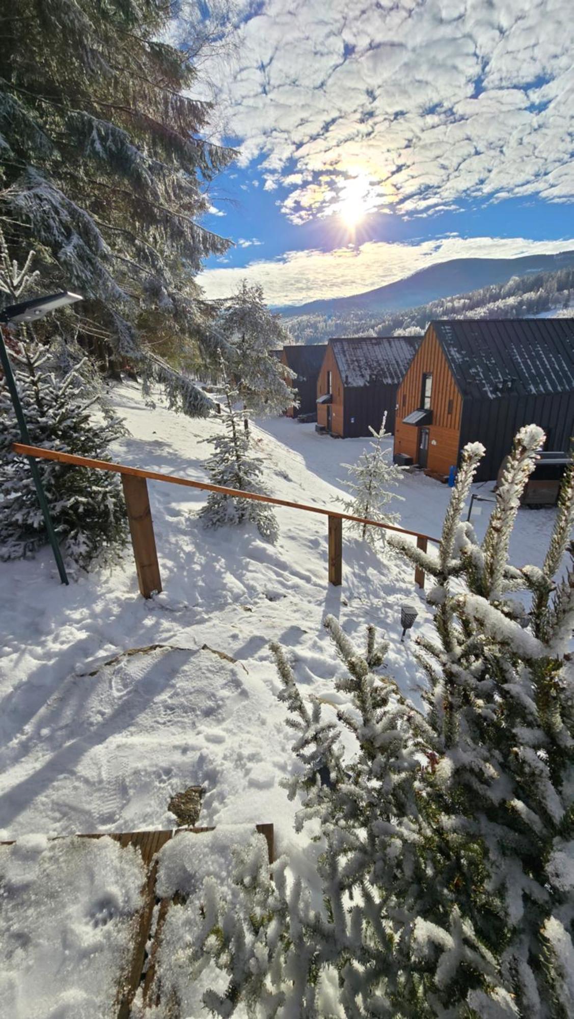Osada Za Gorami Za Lasami - Domki Z Widokiem Na Snieznik Stronie Śląskie Extérieur photo